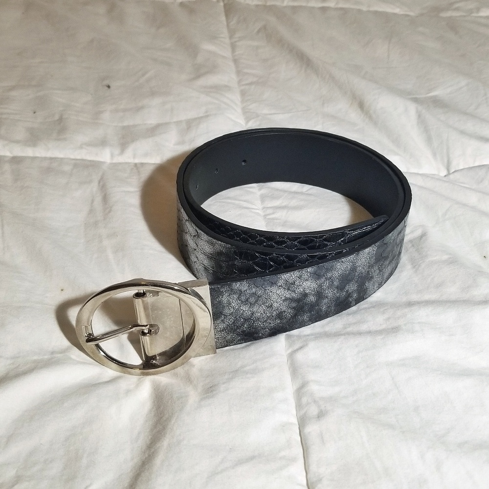 BCBG - REVERSIBLE Snakeskin Belt